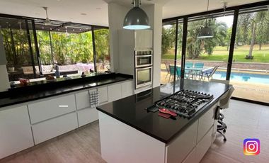 SE VENDE CASA CAMPESTRE EN RIVERA (H) COND. GOLF CLUB CAMPESTRE