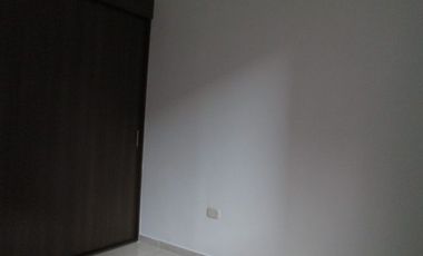 ARRENDAMOS BONITO APARTAMENTO, LOS ROBLES, GIRON
