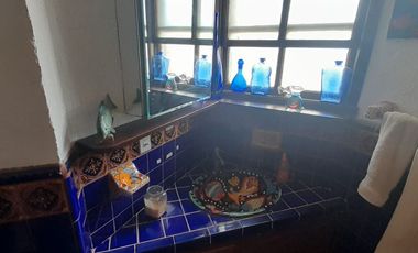 AMPLIA Y HERMOSA CASA EN VENTA, CON ACABADOS ESTILO GANDI!