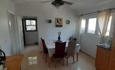 AMPLIA Y HERMOSA CASA EN VENTA, CON ACABADOS ESTILO GANDI!