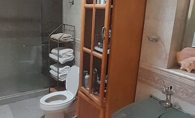 AMPLIA Y HERMOSA CASA EN VENTA, CON ACABADOS ESTILO GANDI!