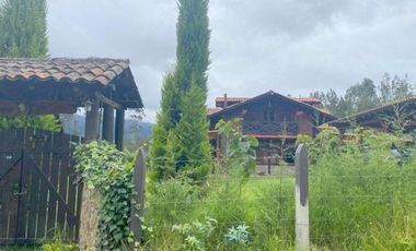 Hermoso terreno planito 1.671m2 vía Déleg - Ricaurte $42.000dlrs.