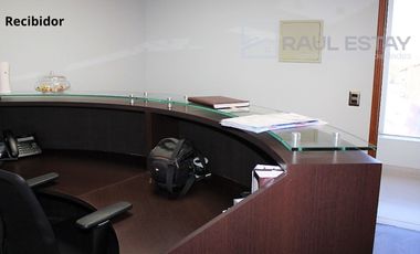 VENDEMOS Oficina de 3 ambientes, alto nivel amueblada