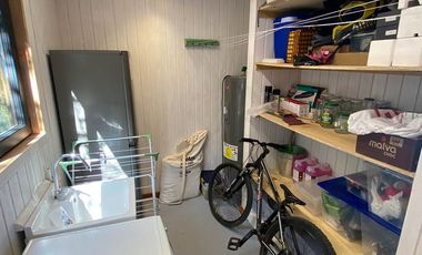 Parcela de 1,5 ha con casa, departamento y acceso a playa en Futrono, Lago Ranco