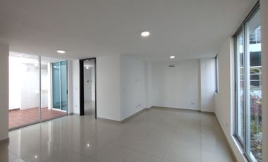 Casa en arriendo en Ciudad Jardín.