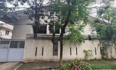 House and Lot for Sale in Bel-Air for Sale in Urdaneta Makati City