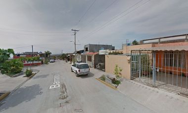 ¡Remate Bancario! Excelente Oportunidad, Bonita casa en fraccionamiento a un Excelente Precio