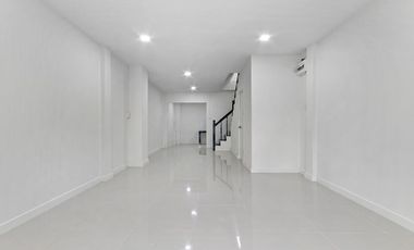 ทาวน์เฮ้าส์ 2 ชั้น บ้านรีโนเวทใหม่ เปี่ยมสุขบางใหญ่แลนด์ (ซอยวัดพระนอน) พร้อมอยู่ ใกล้เซ็นทรัลเวสต์เกต