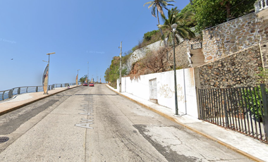 ¡¡ REMATE !! ¡¡HERMOSA CASA EN UNA DE LAS MEJORES ZONAS DE ACAPULCO!! ENTREGA INMEDIATA