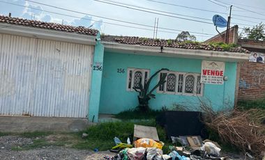 ¡CASA CERCA DE AV. TONALTECAS!