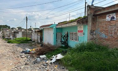¡CASA CERCA DE AV. TONALTECAS!