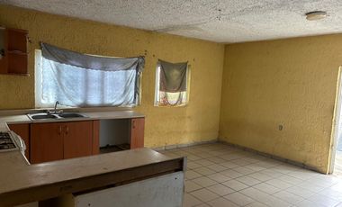 ¡CASA CERCA DE AV. TONALTECAS!