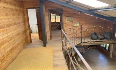 Hermosa quinta en venta con 4.000m2 de terreno Vía Guangarcucho - Jadán.