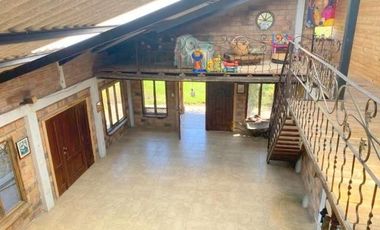 Hermosa quinta en venta con 4.000m2 de terreno Vía Guangarcucho - Jadán.
