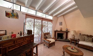 CASA DE UN PISO EN VENTA A UNOS PASOS DE LA RECTA A CHOLULA