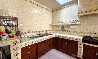 CASA DE UN PISO EN VENTA A UNOS PASOS DE LA RECTA A CHOLULA