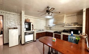 CASA DE UN PISO EN VENTA A UNOS PASOS DE LA RECTA A CHOLULA