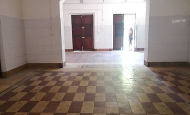 EN VENTA EN EL CENTRO DE MERIDA EDIFICIO COLONIAL, JUSTO AL FRENTE DE LA IGLESIA SAN JUAN