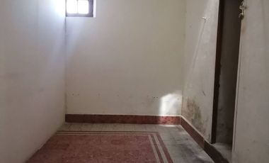 EN VENTA EN EL CENTRO DE MERIDA EDIFICIO COLONIAL, JUSTO AL FRENTE DE LA IGLESIA SAN JUAN