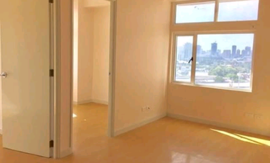 2 BEDROOM with balcony unit for rent near in makati