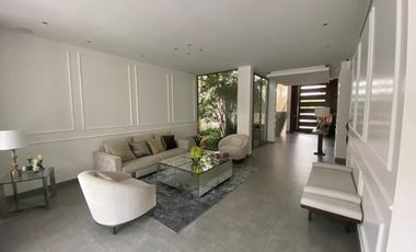 Isla Mocoli, Vendo Casa Moderna con Piscina