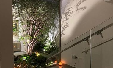 Isla Mocoli, Vendo Casa Moderna con Piscina