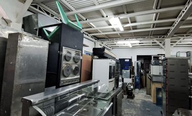 VENTA LOCAL COMERCIAL BODEGA, CENTRO NORTE DE QUITO, SECTOR AV. 6 DE DICIEMBRE Y SHYRIS
