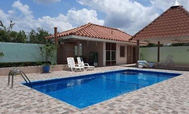 CASA DE PLAYA CON PISCINA DE VENTA EN NUEVA GORGONA PANAMA