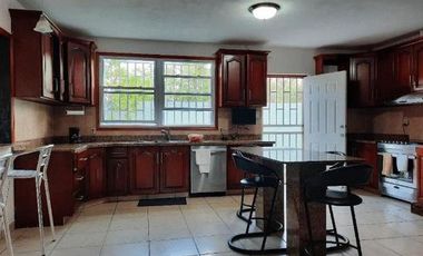 CASA DE PLAYA CON PISCINA DE VENTA EN NUEVA GORGONA PANAMA