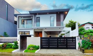 Aesthetic 5-Bedroom House and Lot with 4-Car Parking Space for sale in BF Homes Paranaque