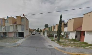 CASA EN VENTA PASEOS DE TULTEPEC I