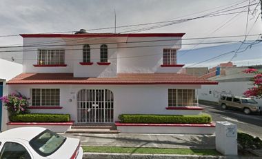 Preciosa casa en Morelia, Michoacán. - SOC -