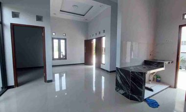 Rumah Baru dalam Mini Cluster Dekat Embung Potorono Banguntapan