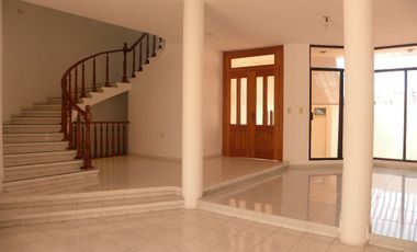 Vendo casa en Fracc.  COSTA DE ORO BOCA DEL RIO.VER.