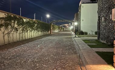 EN VENTA CASA EN SAN MIGUEL DE ALLENDE FRACCIONAMIENTO CASA LUNA