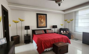 Samborondon, Renta de Lujosa Casa de 3 Dorm. con Piscina y jacuzzi