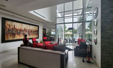 Samborondon, Renta de Lujosa Casa de 3 Dorm. con Piscina y jacuzzi