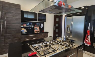 Samborondon, Renta de Lujosa Casa de 3 Dorm. con Piscina y jacuzzi