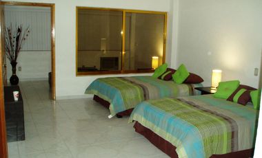 Amplia y elegante habitación en el zócalo