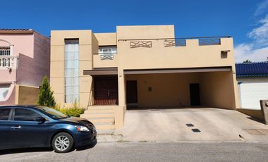 CASA EN VENTA CON RECAMARA PLANTA BAJA