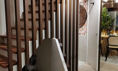 Luxury Mandaluyong Townhouse near Acacia Lane - Shaw Blvd.