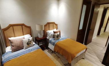 Luxury Mandaluyong Townhouse near Acacia Lane - Shaw Blvd.