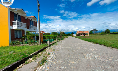 SE VENDE LOTE EN ACAMILLANO