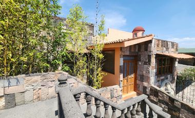 PROPIEDAD PARA AIRBNB, HOSPEDAJE O GIRO TURÍSTICO EN EL CORAZÓN DE BERNAL.