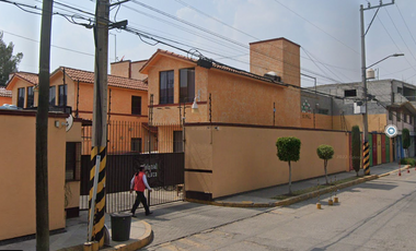 Casa en venta en Santiago Tepalcapa, Cuautitlán Izcalli, Br10