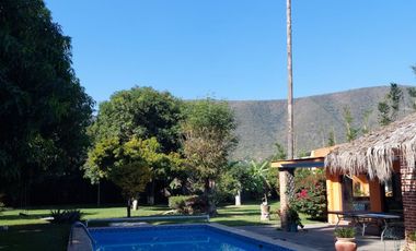 Venta Quinta con 2 Casas de descanso, Fraccionamiento Colonos, Ticumán, Morelos