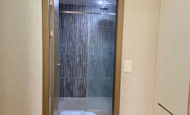 2 BEDROOMS MODERN CONDO FOR RENT INSIDE CLARK!!!