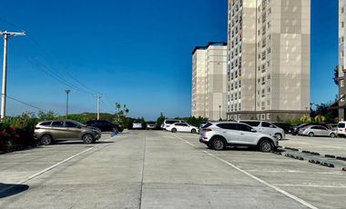 2 BEDROOMS MODERN CONDO FOR RENT INSIDE CLARK!!!