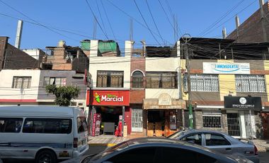 ALQUILO INMUEBLE COMERCIAL EN LA PRIMERA CUADRA DE ZÁRATE