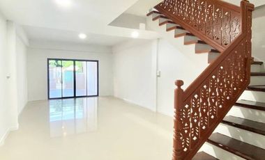 Townhome in Saraphi for Sale near Saraphi Technical College